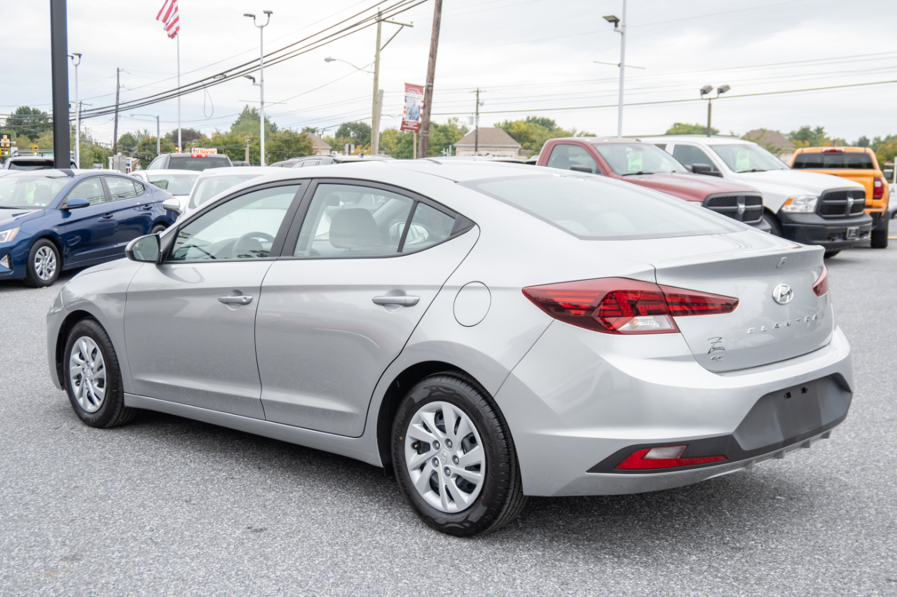 Hyundai Elantra SE 2020