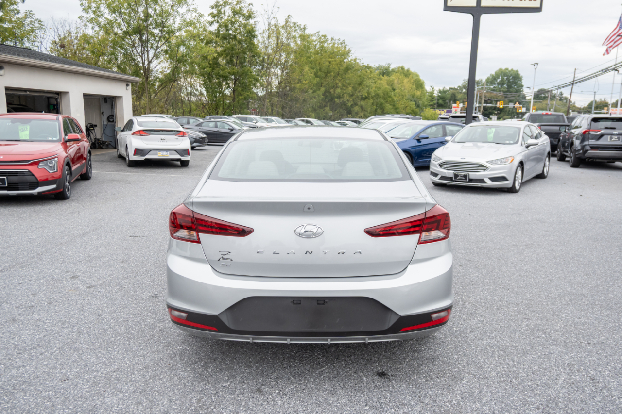 Hyundai Elantra SE 2020