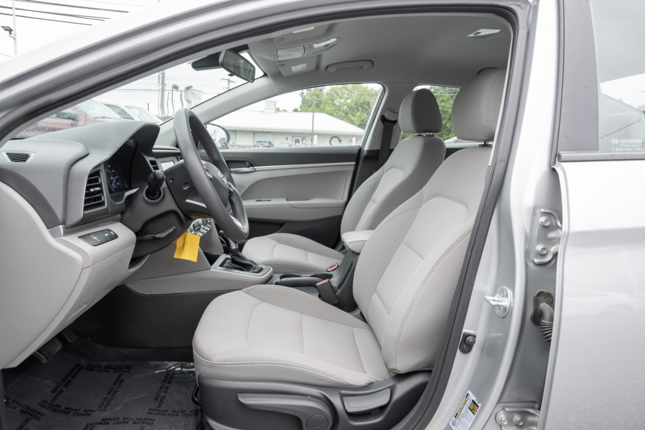 Hyundai Elantra SE 2020