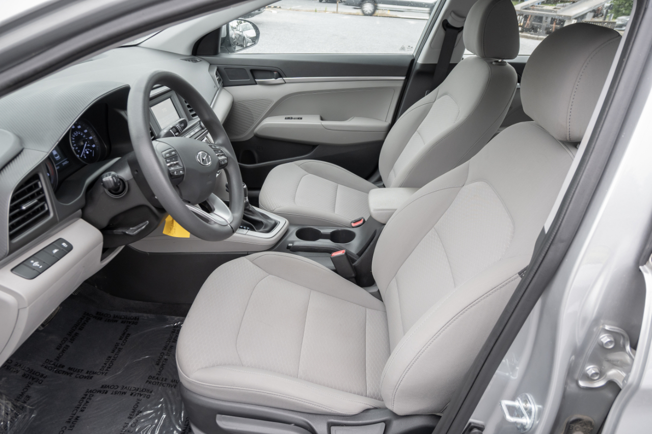Hyundai Elantra SE 2020