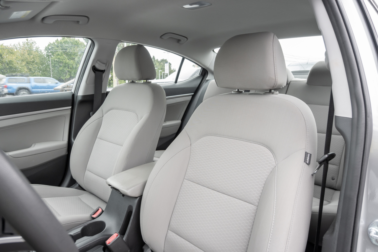 Hyundai Elantra SE 2020