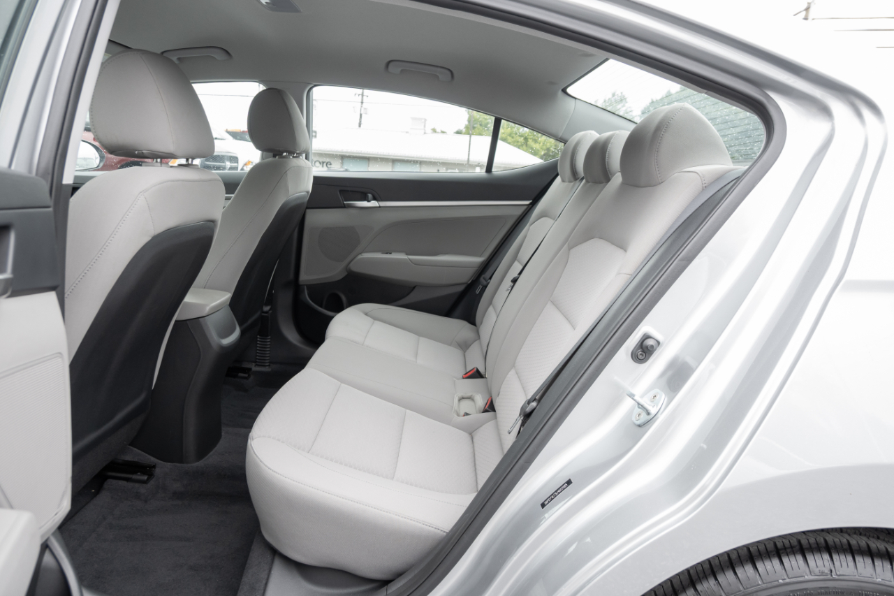 Hyundai Elantra SE 2020