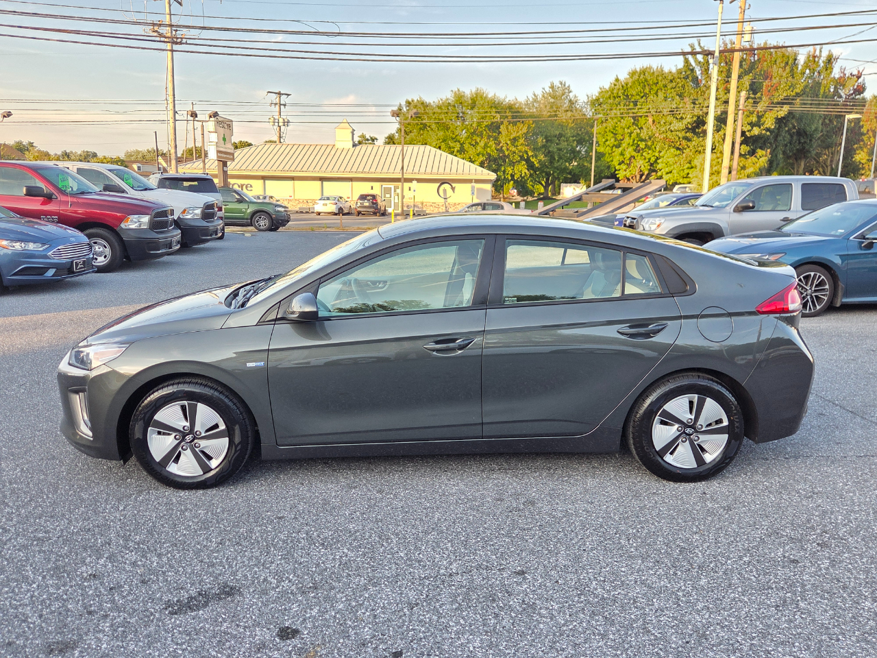 Hyundai Ioniq Hybrid Blue Hatchback 2020