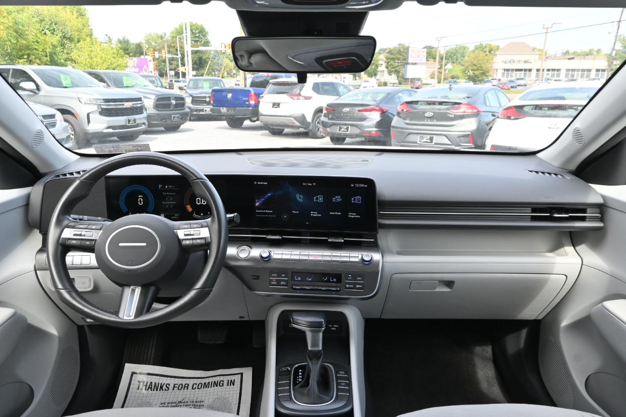 Hyundai Kona SEL FWD 2025