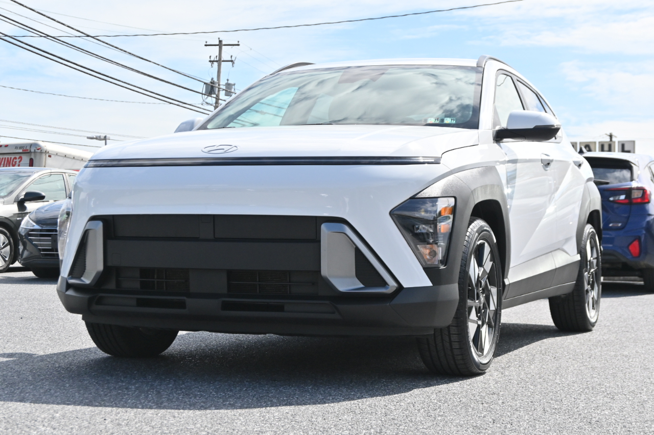 Hyundai Kona SEL FWD 2025