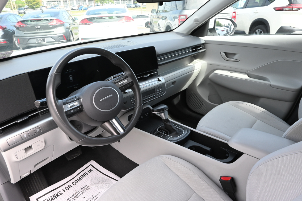 Hyundai Kona SEL FWD 2025