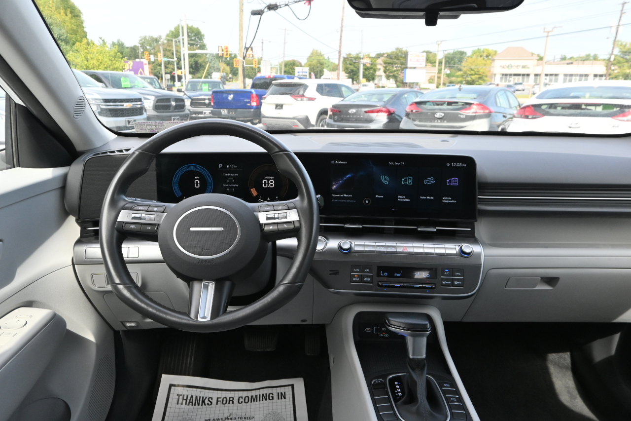 Hyundai Kona SEL FWD 2025