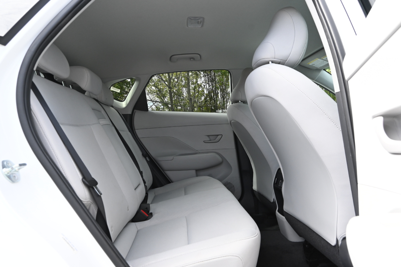 Hyundai Kona SEL FWD 2025