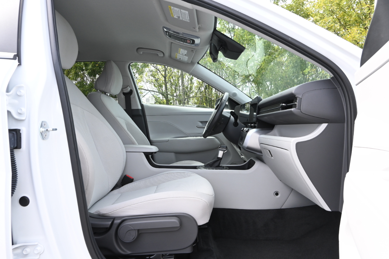 Hyundai Kona SEL FWD 2025