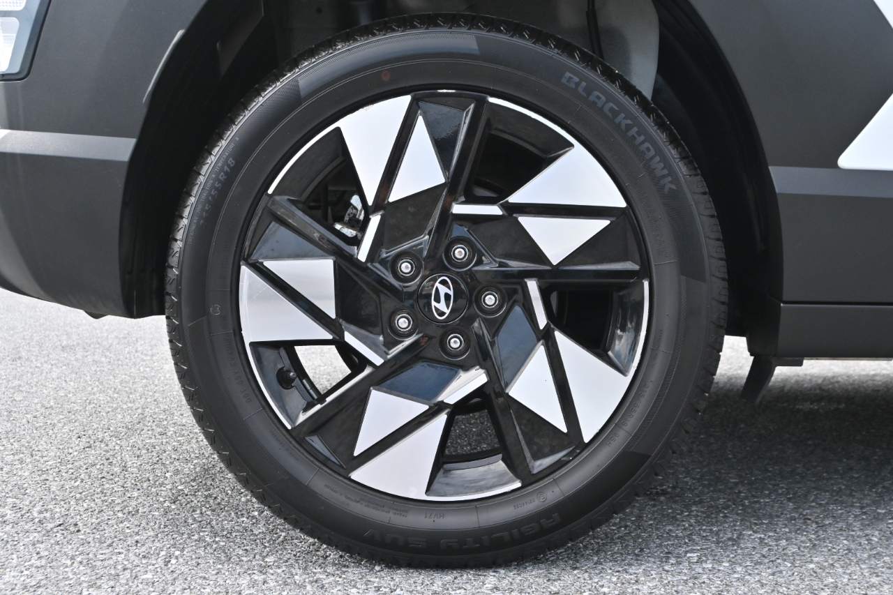 Hyundai Kona SEL FWD 2025