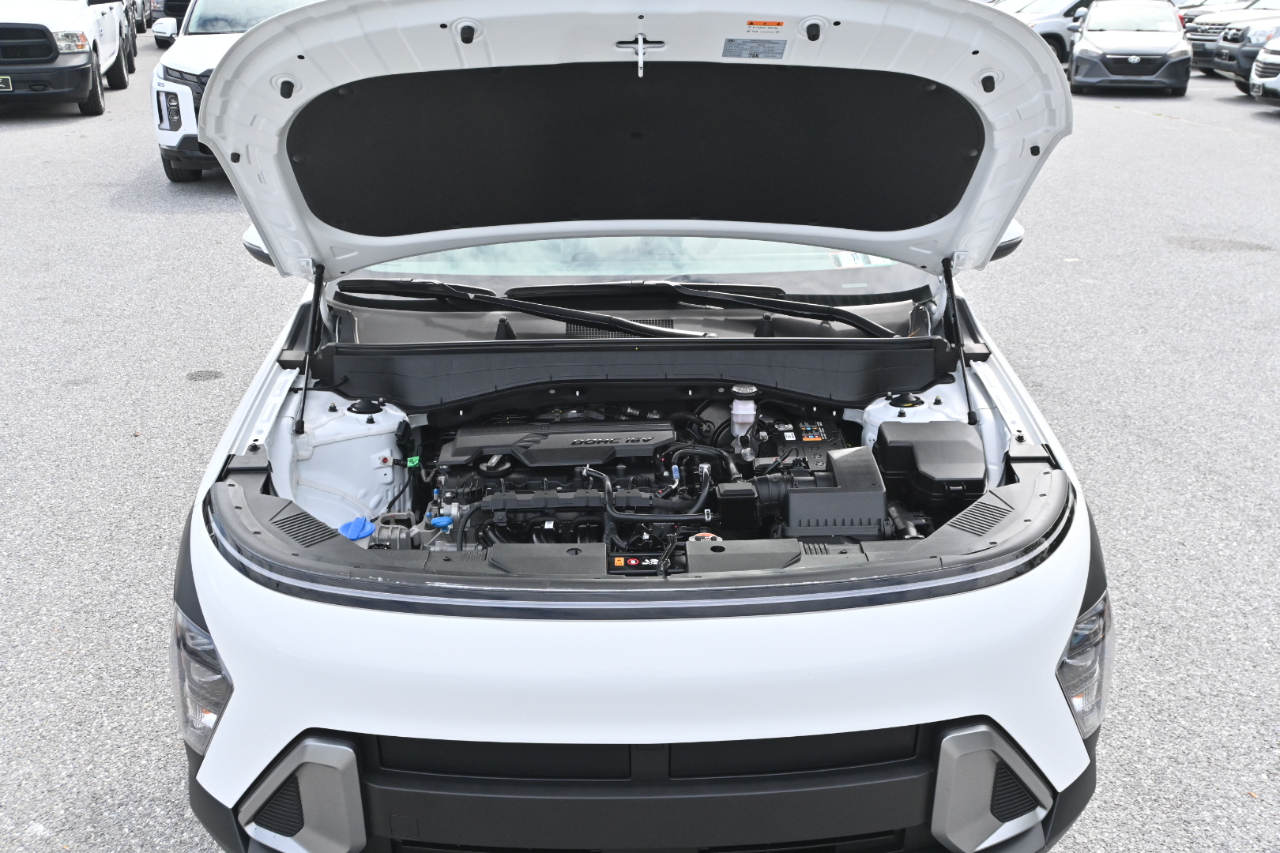 Hyundai Kona SEL FWD 2025