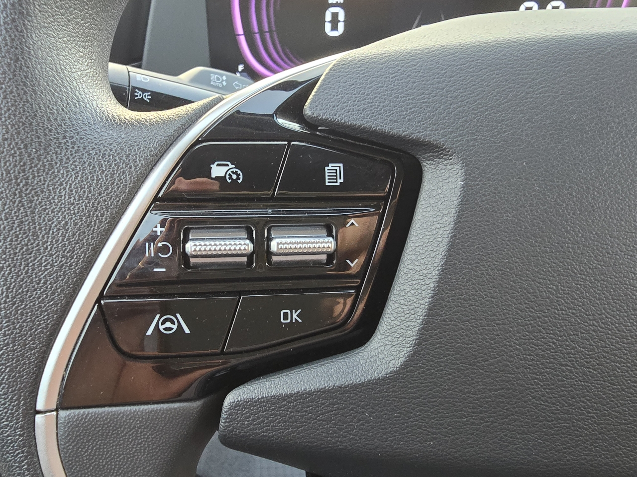 Kia Niro LX FWD 2025