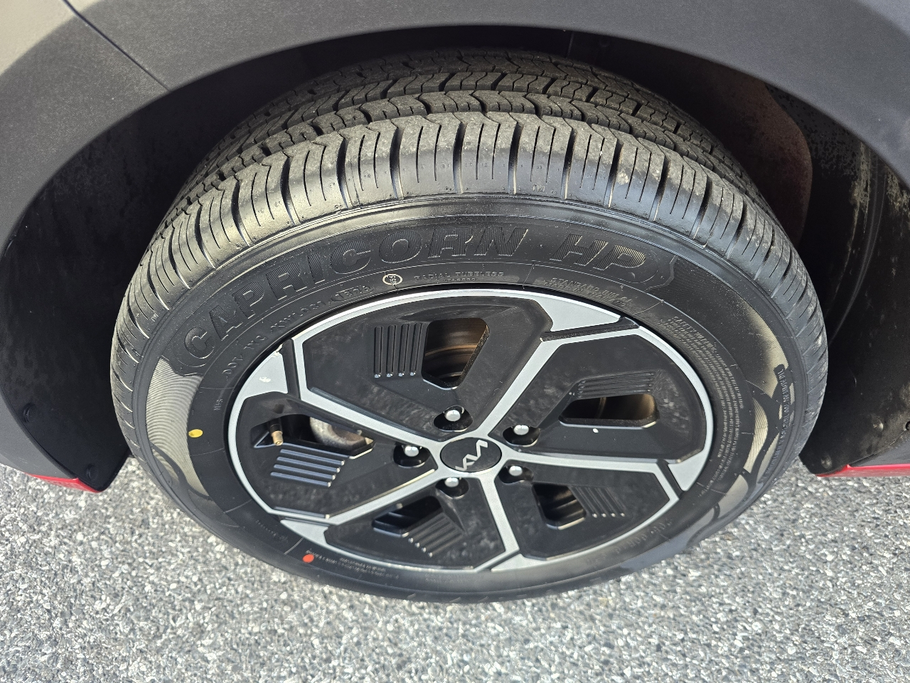 Kia Niro LX FWD 2025