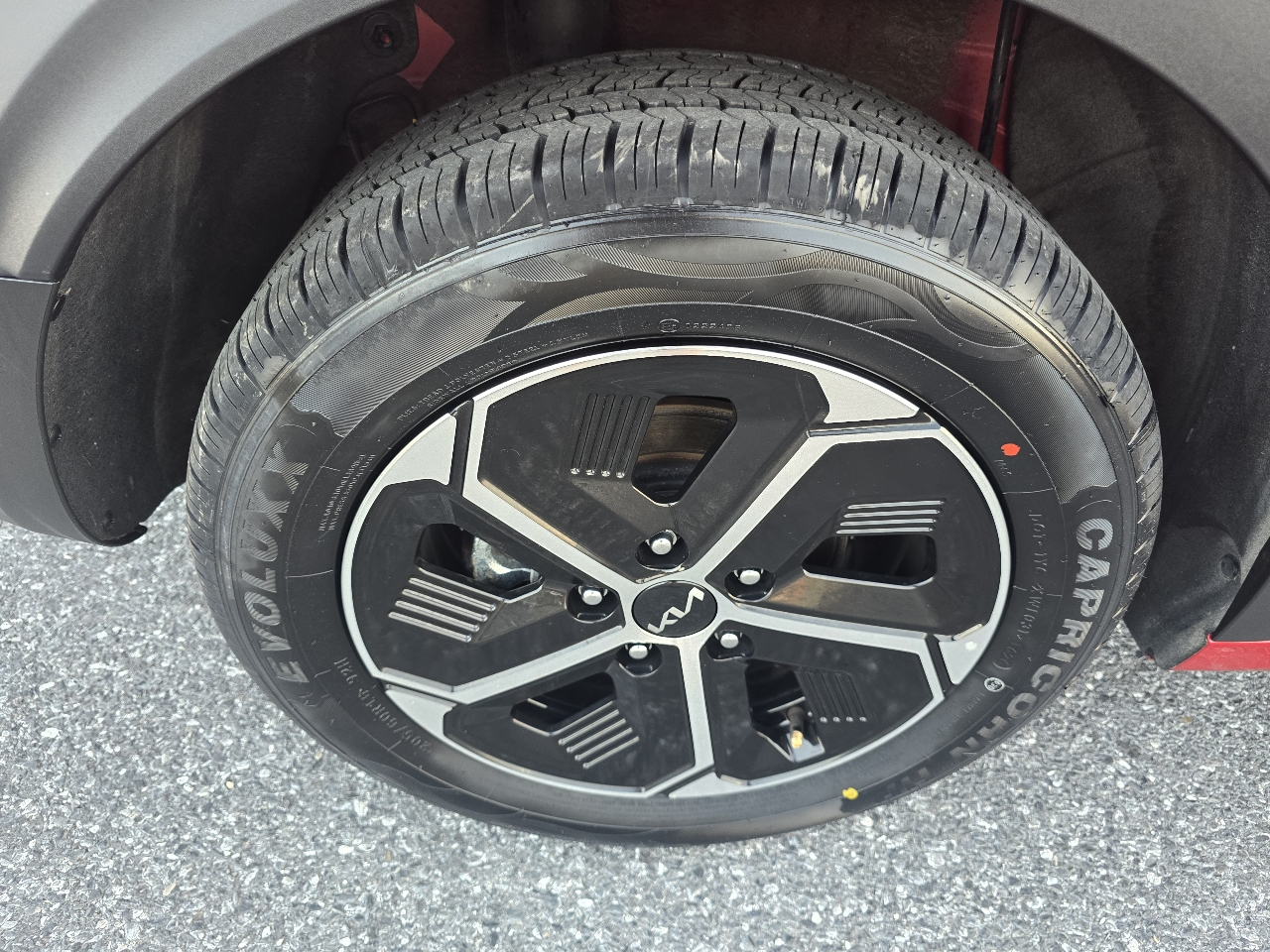 Kia Niro LX FWD 2025