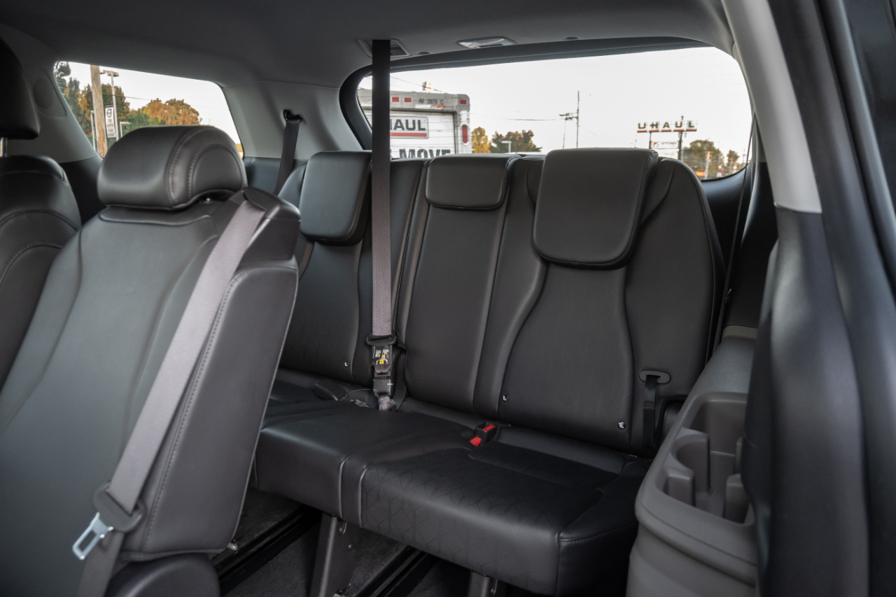 Kia Carnival LXS FWD 2025