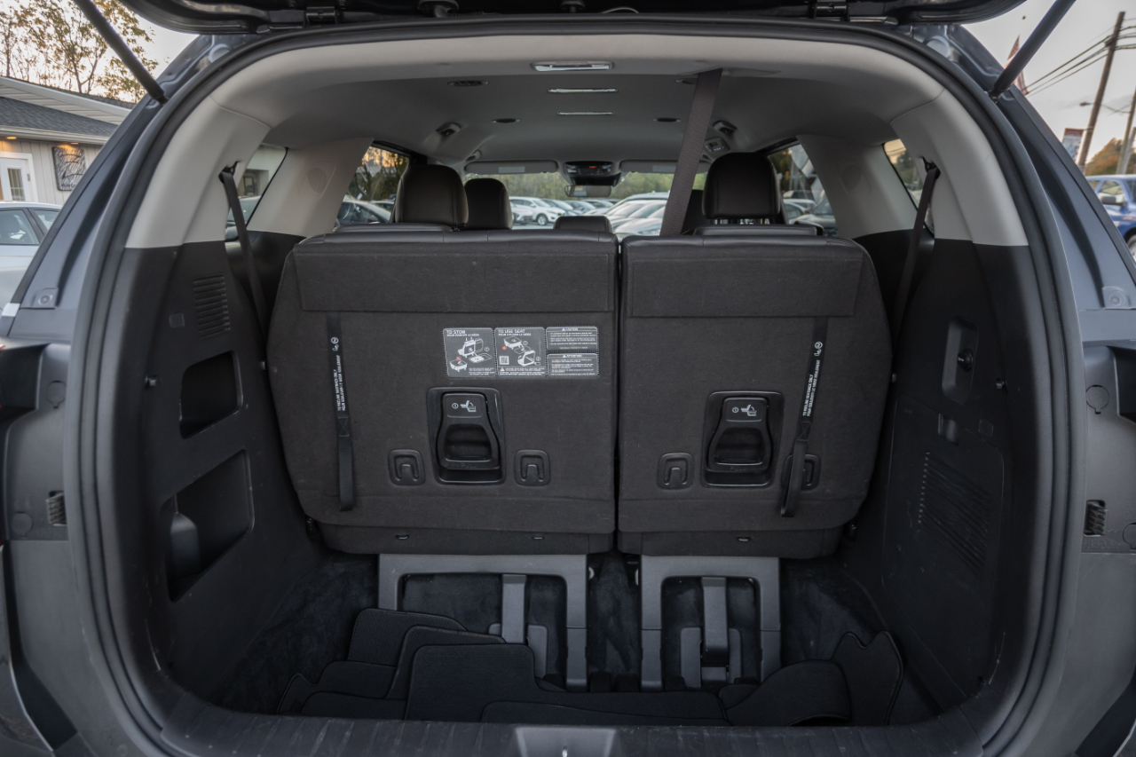Kia Carnival LXS FWD 2025