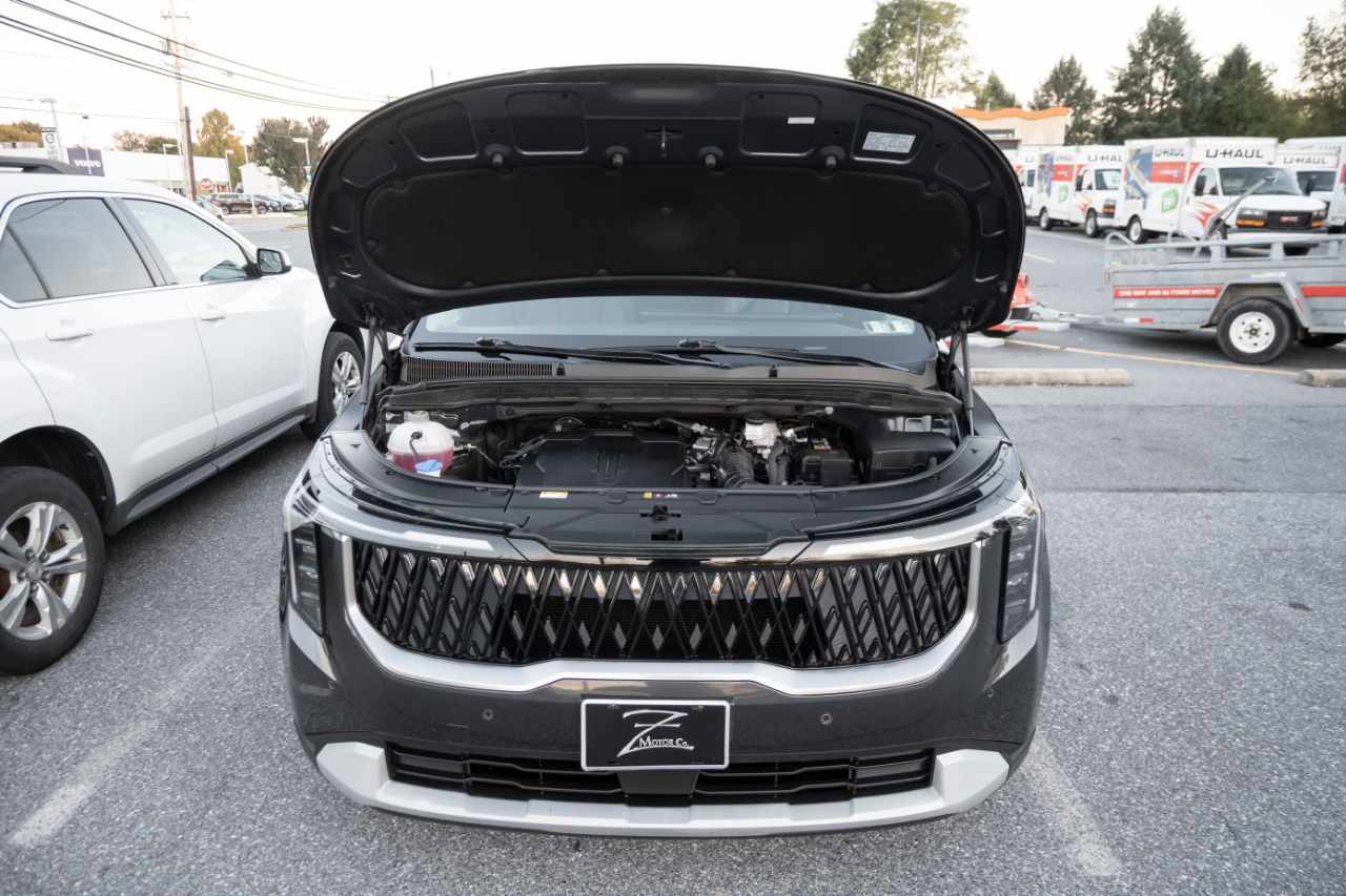 Kia Carnival LXS FWD 2025