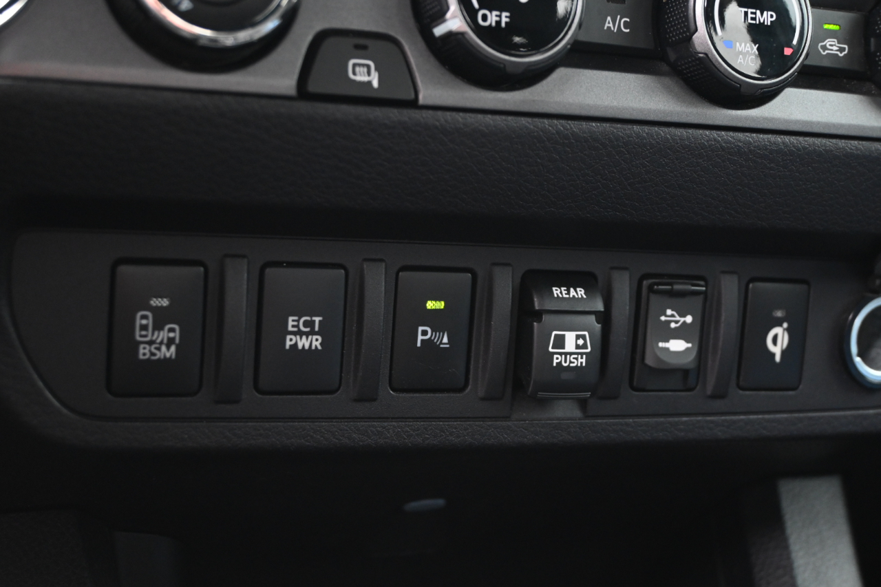 Toyota Tacoma  2018