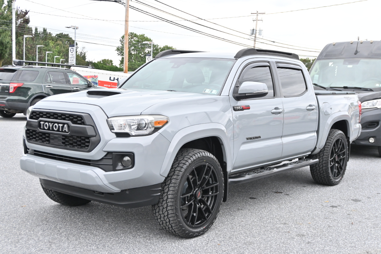 Toyota Tacoma  2018