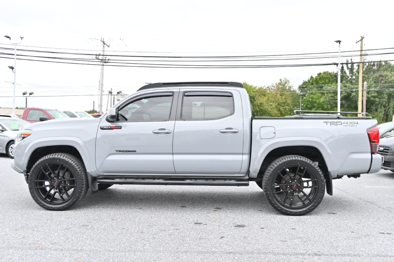 Toyota Tacoma  2018