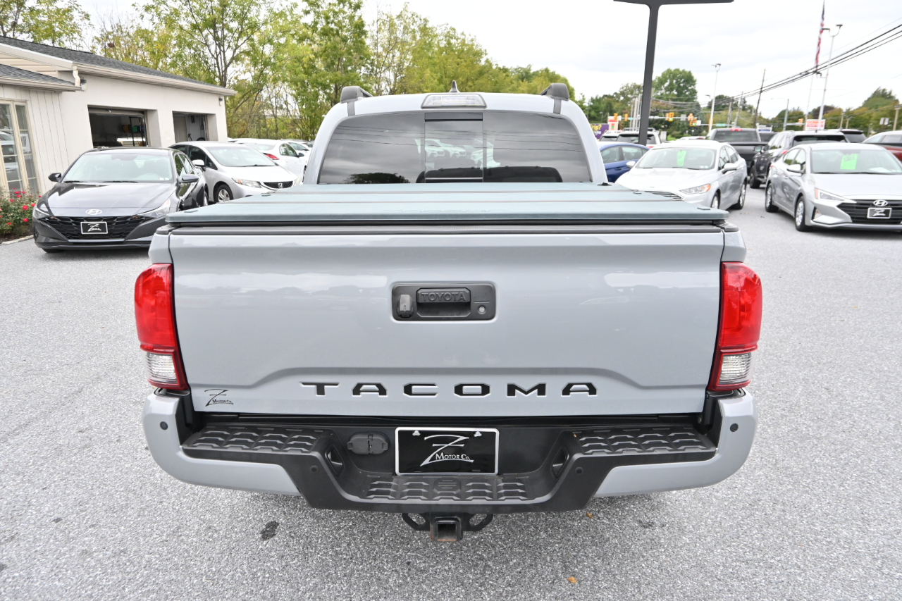 Toyota Tacoma  2018