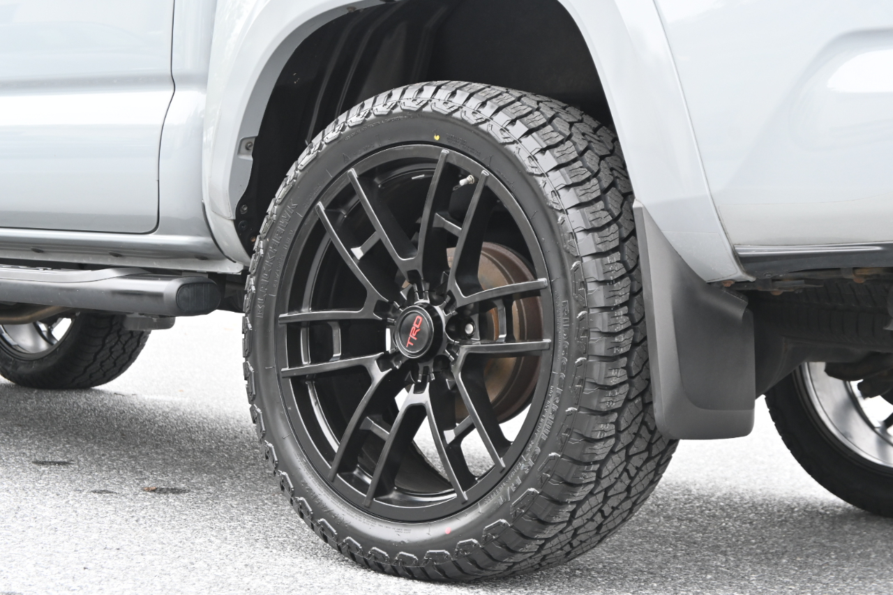 Toyota Tacoma  2018
