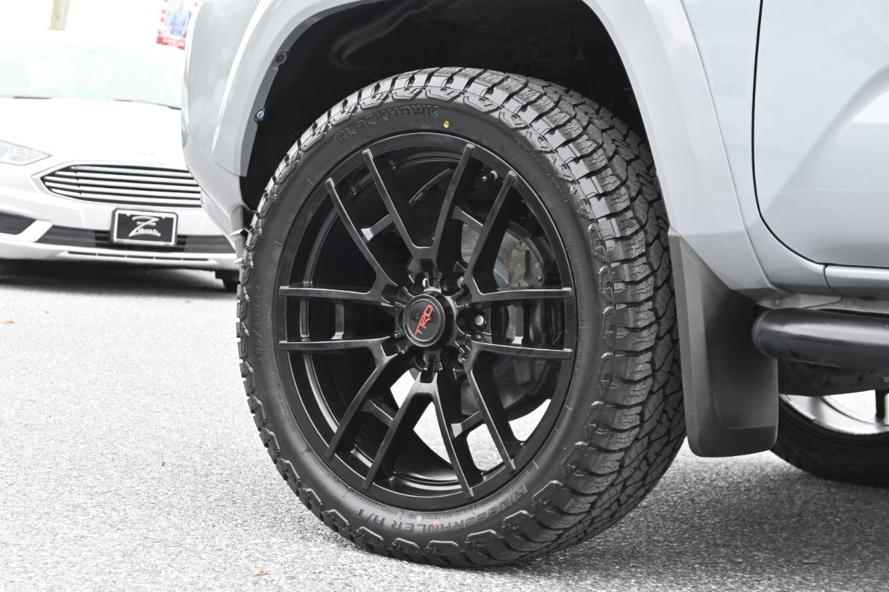 Toyota Tacoma  2018