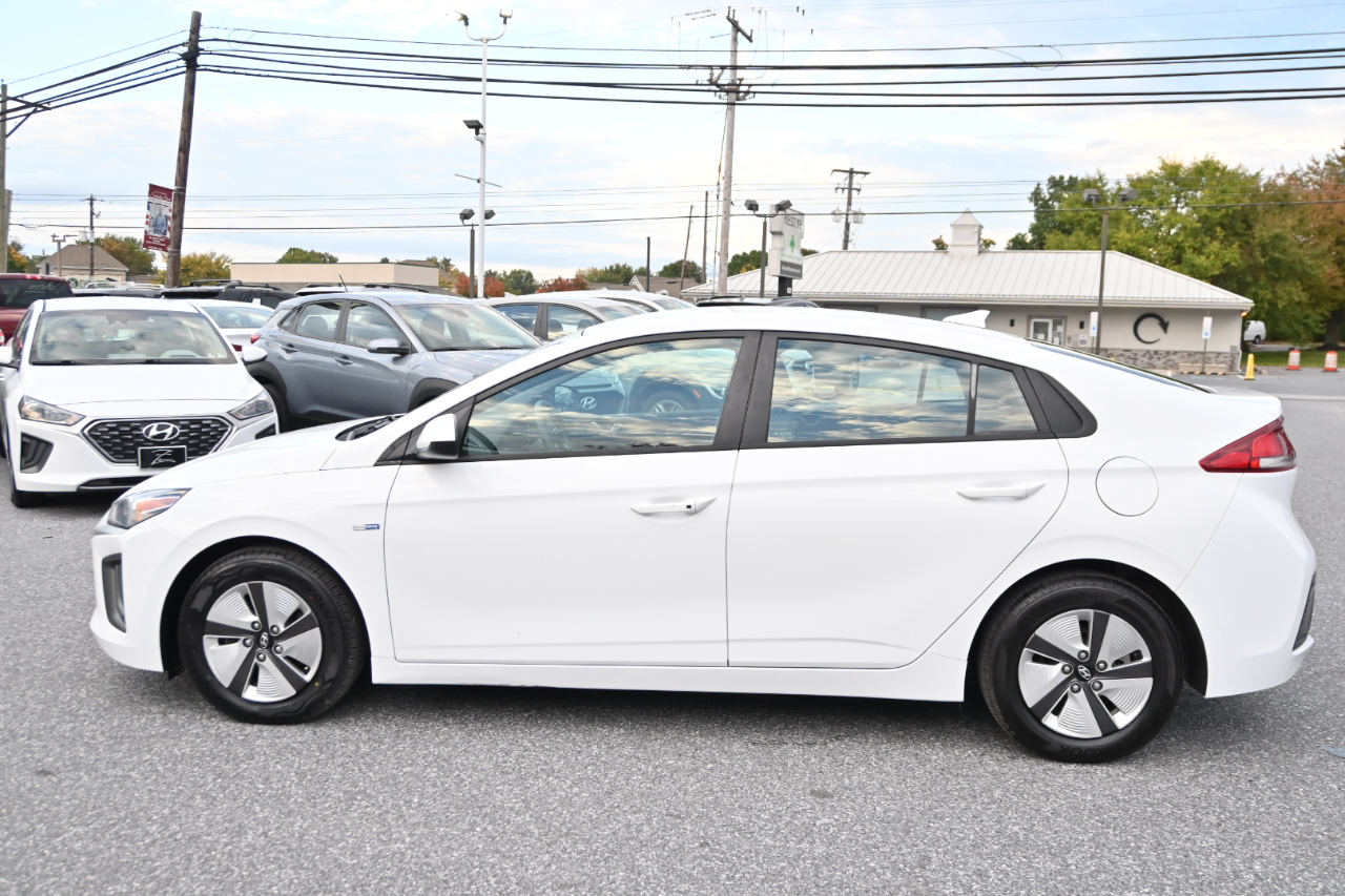 Hyundai Ioniq Hybrid Blue Hatchback 2020