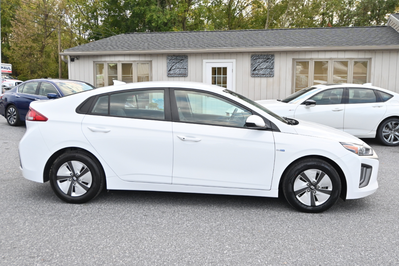 Hyundai Ioniq Hybrid Blue Hatchback 2020
