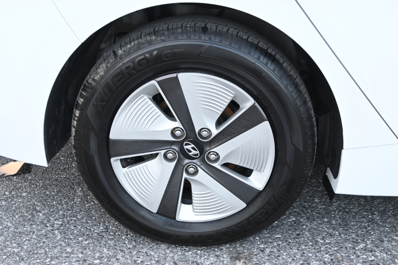 Hyundai Ioniq Hybrid Blue Hatchback 2020