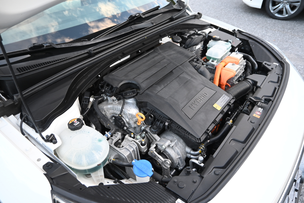 Hyundai Ioniq Hybrid Blue Hatchback 2020