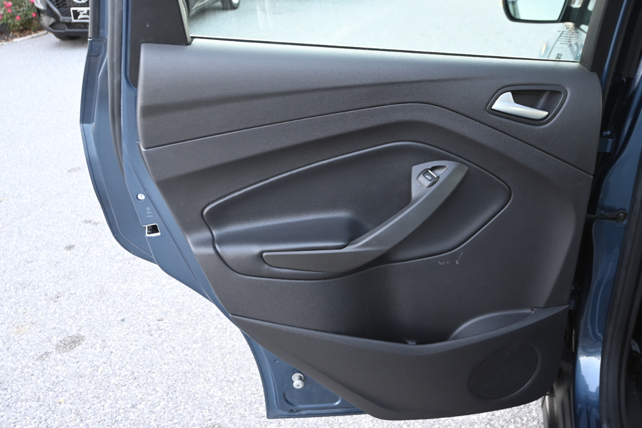 Ford C-Max Hybrid SE FWD 2018