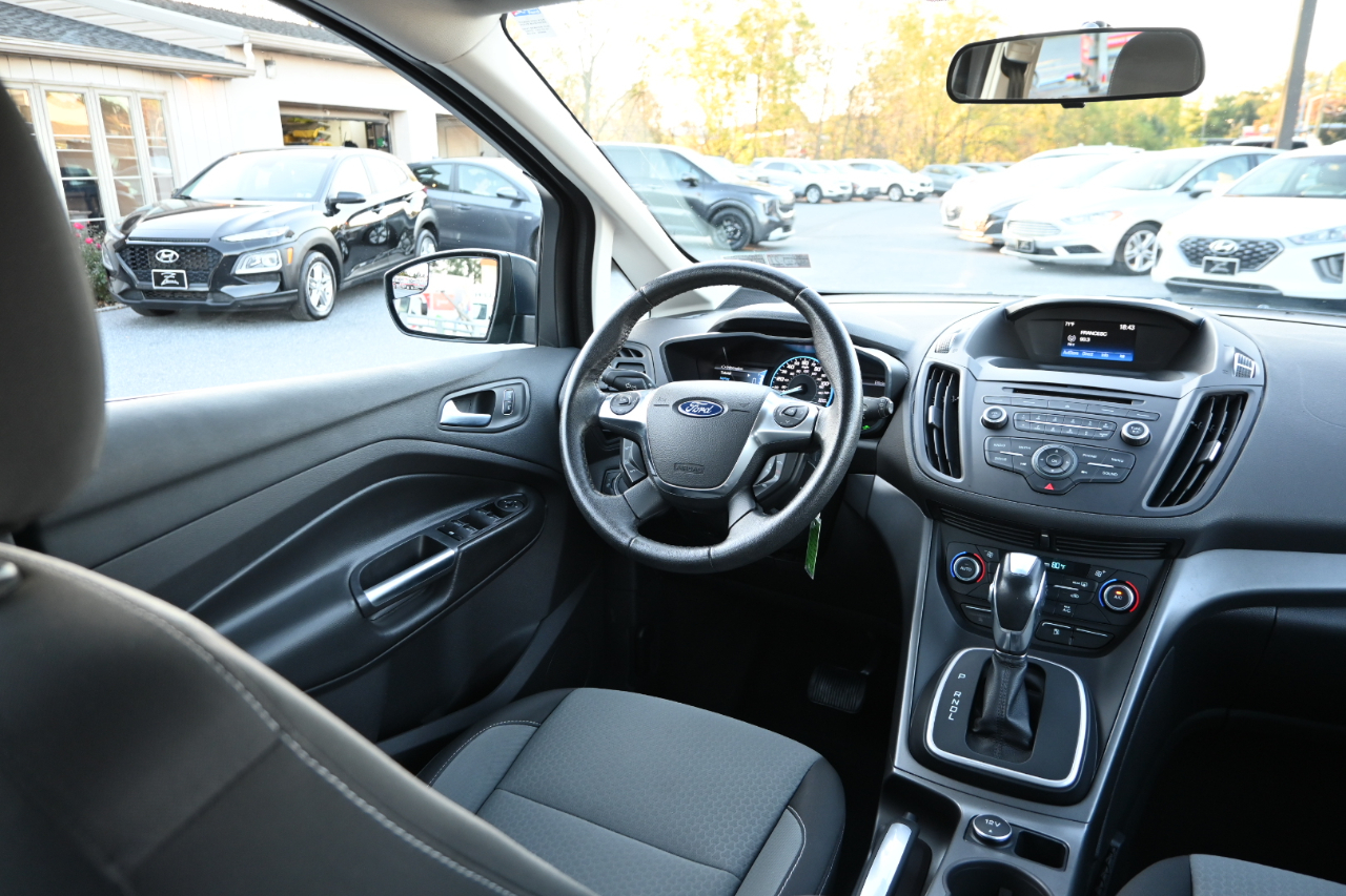 Ford C-Max Hybrid SE FWD 2018