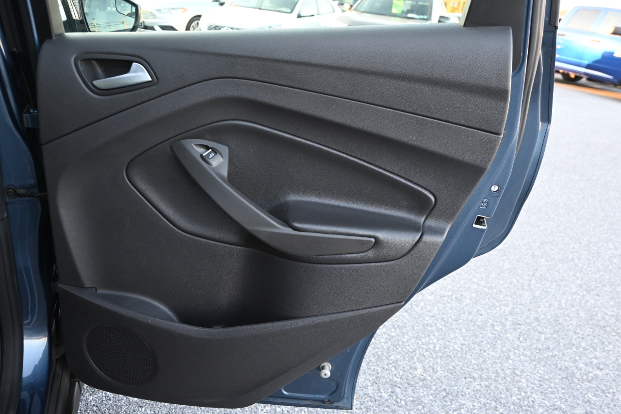 Ford C-Max Hybrid SE FWD 2018