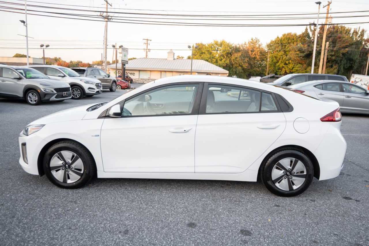 Hyundai Ioniq Hybrid Blue Hatchback 2020