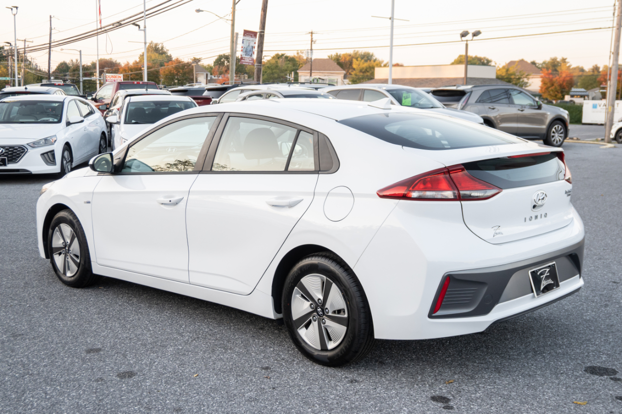 Hyundai Ioniq Hybrid Blue Hatchback 2020