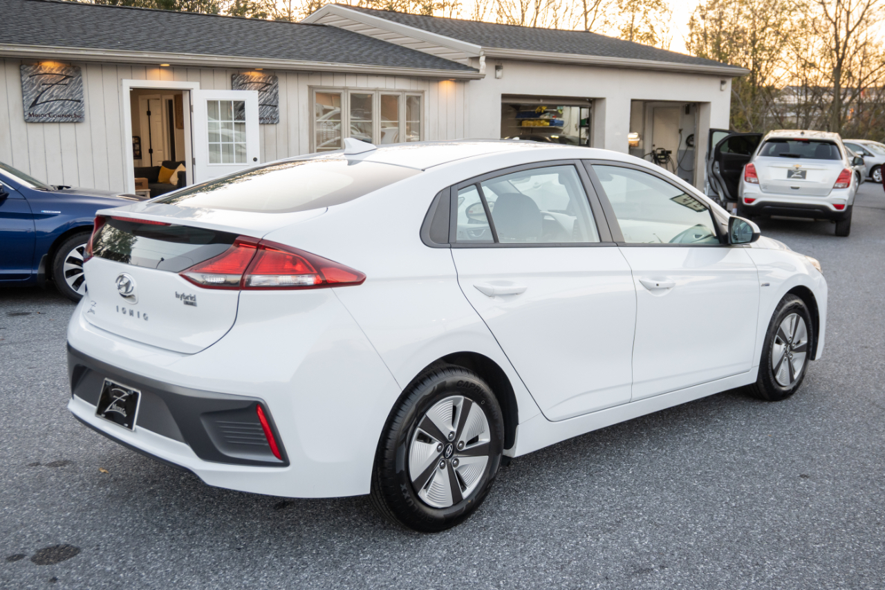 Hyundai Ioniq Hybrid Blue Hatchback 2020