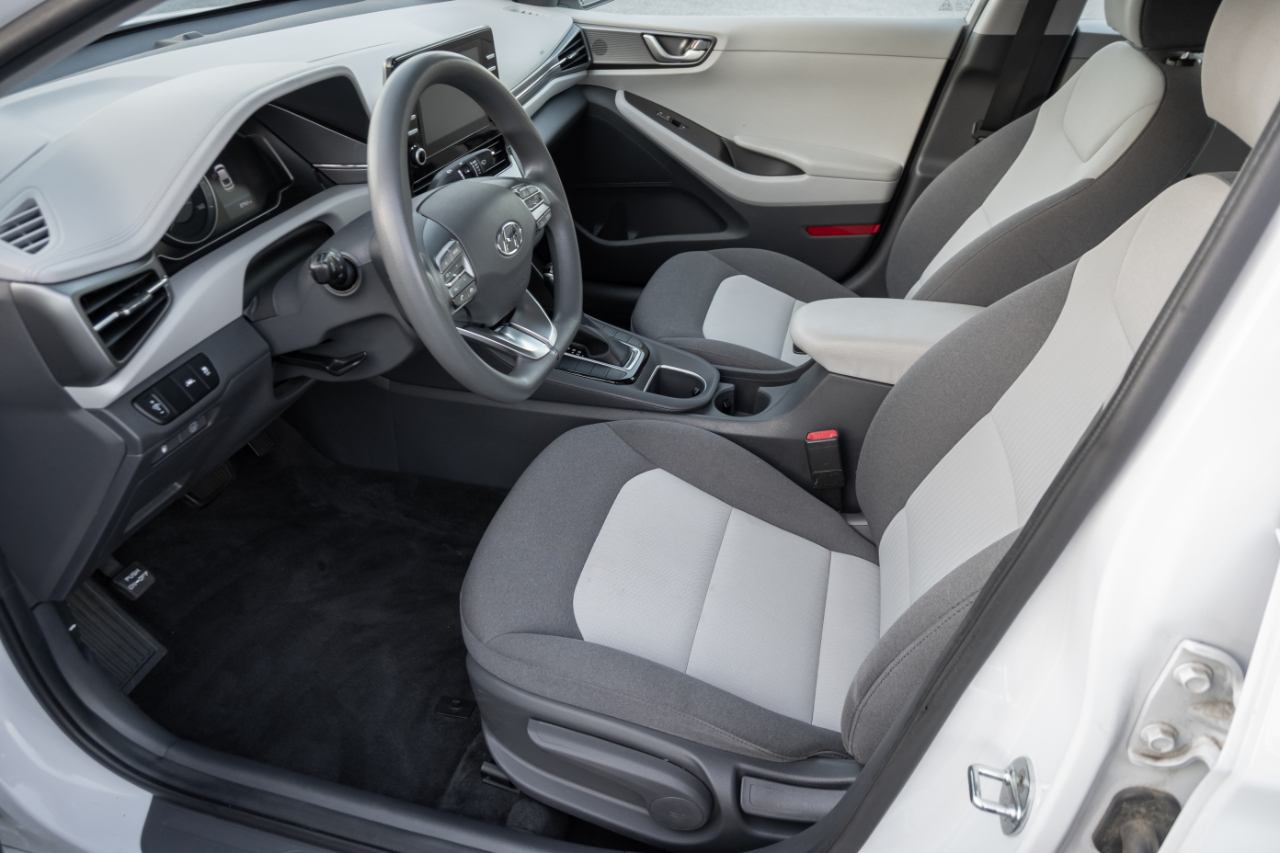 Hyundai Ioniq Hybrid Blue Hatchback 2020