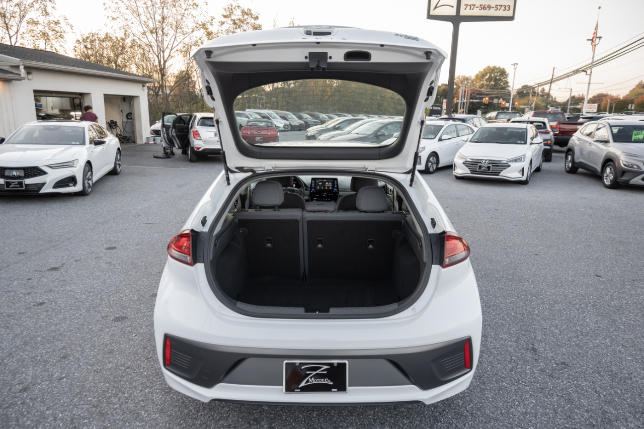 Hyundai Ioniq Hybrid Blue Hatchback 2020