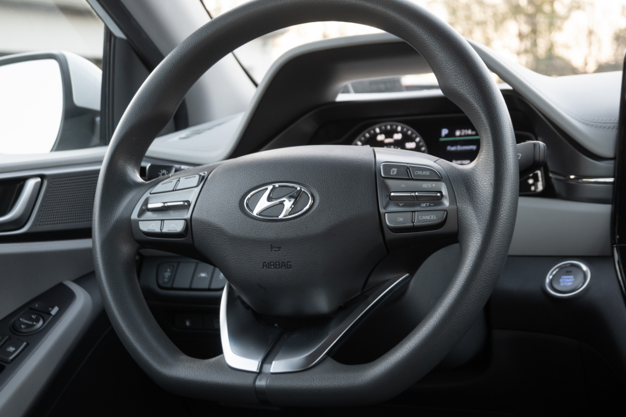Hyundai Ioniq Hybrid Blue Hatchback 2020