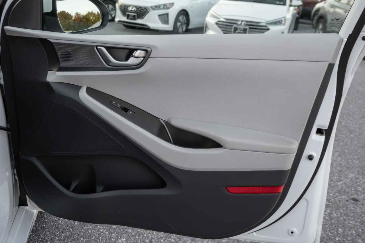 Hyundai Ioniq Hybrid Blue Hatchback 2020