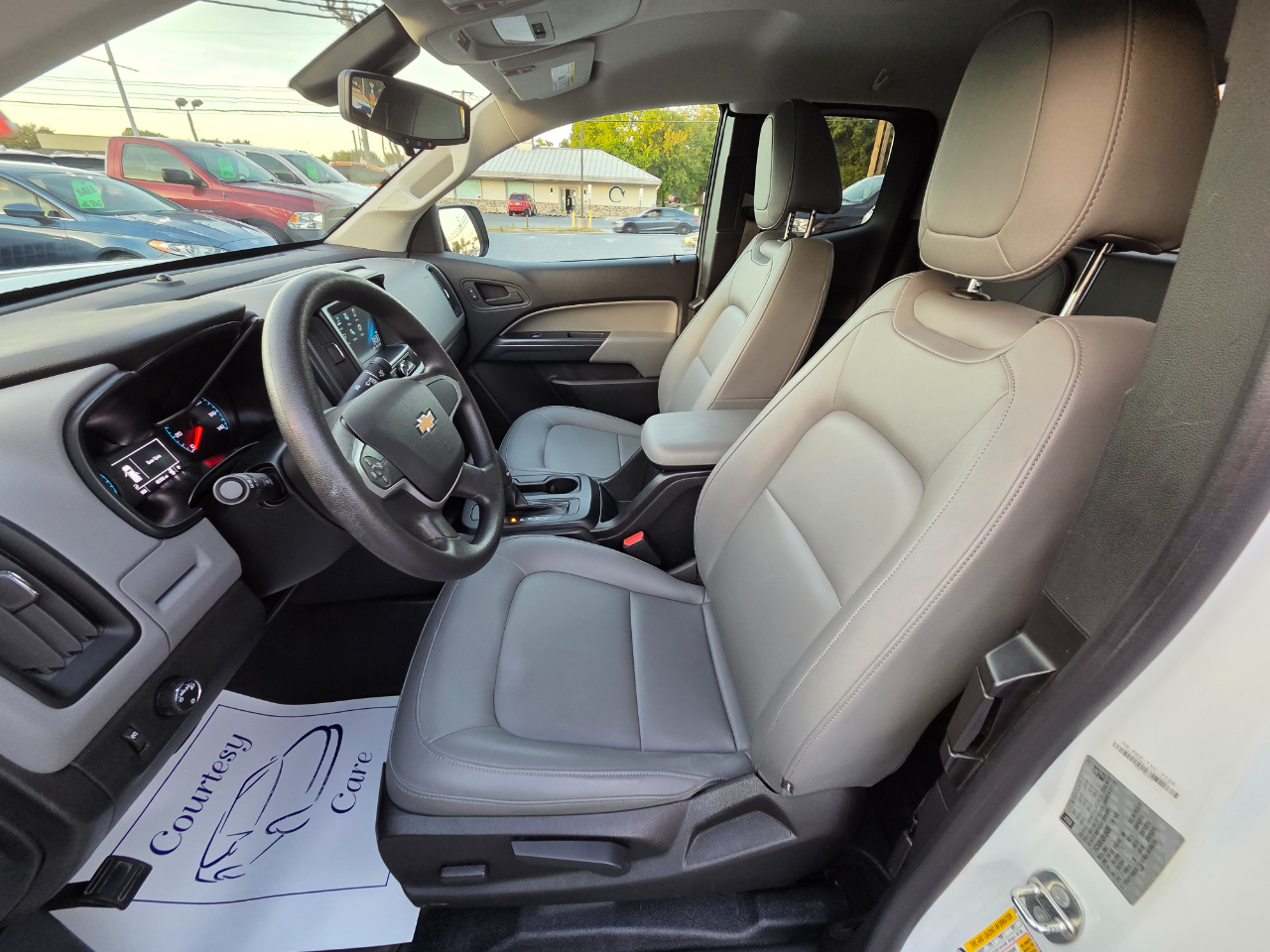 Chevrolet Colorado 2WD Ext Cab 128.3" WT 2017