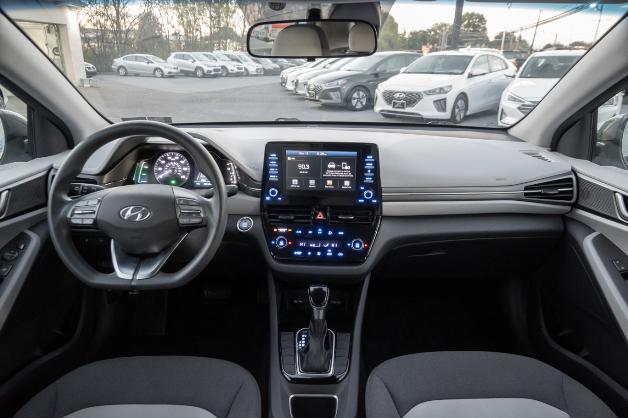 Hyundai Ioniq Hybrid Blue Hatchback 2020