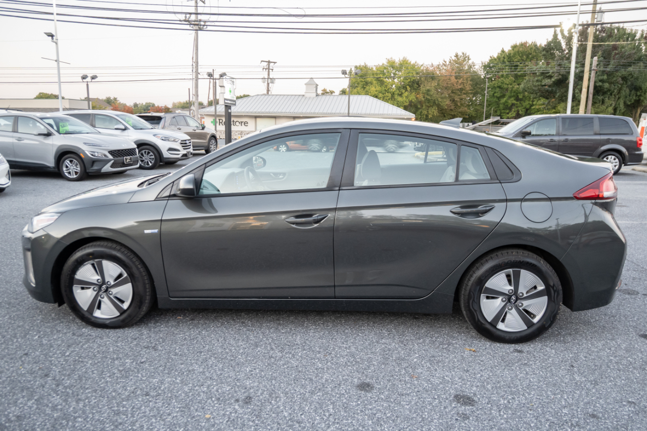 Hyundai Ioniq Hybrid Blue Hatchback 2020