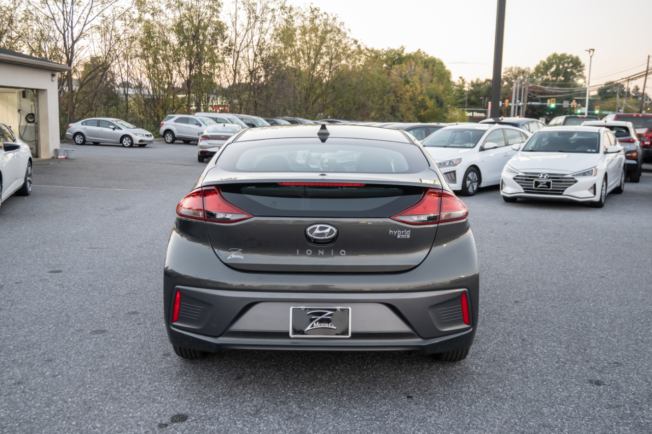 Hyundai Ioniq Hybrid Blue Hatchback 2020