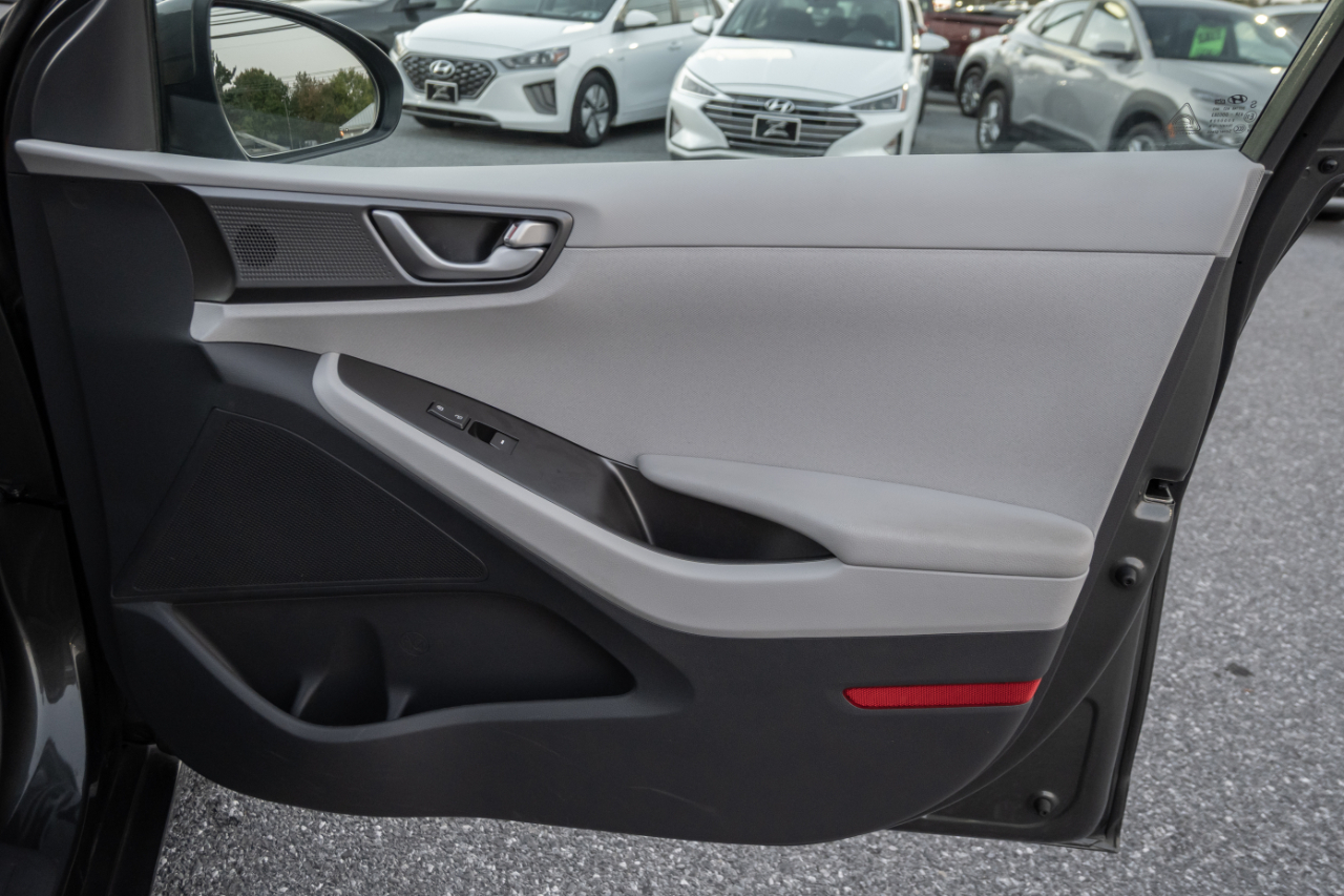 Hyundai Ioniq Hybrid Blue Hatchback 2020