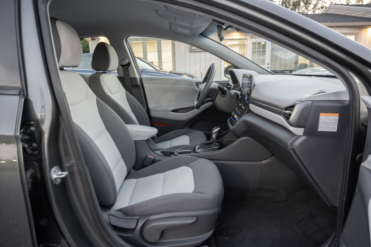 Hyundai Ioniq Hybrid Blue Hatchback 2020