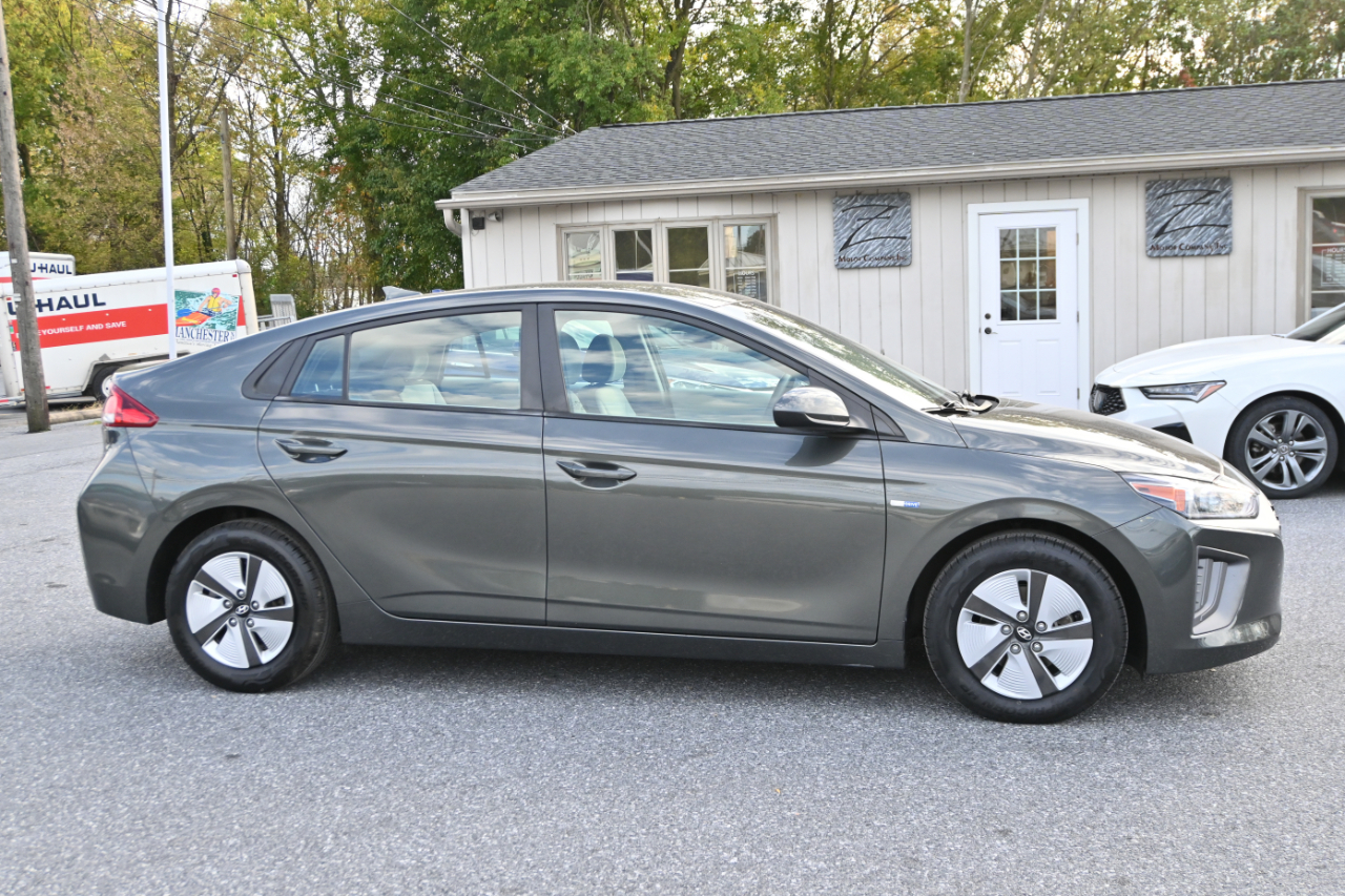 Hyundai Ioniq Hybrid Blue Hatchback 2020