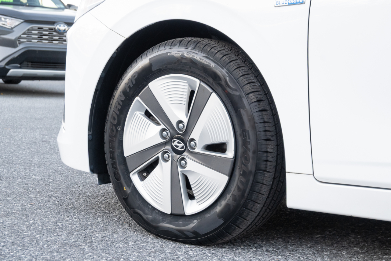 Hyundai Ioniq Hybrid Blue Hatchback 2019