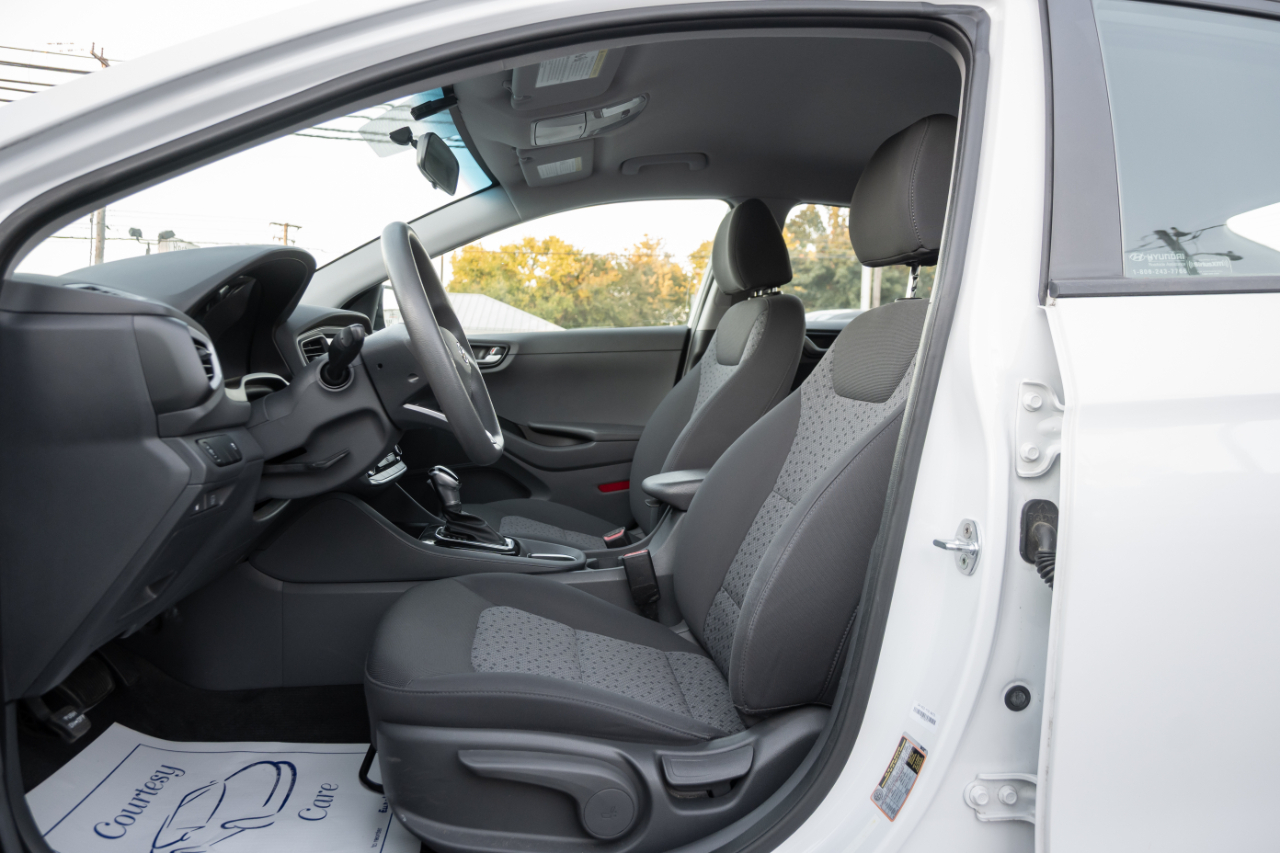 Hyundai Ioniq Hybrid Blue Hatchback 2019